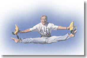 flying-bananas1a.jpg (8695 Byte)